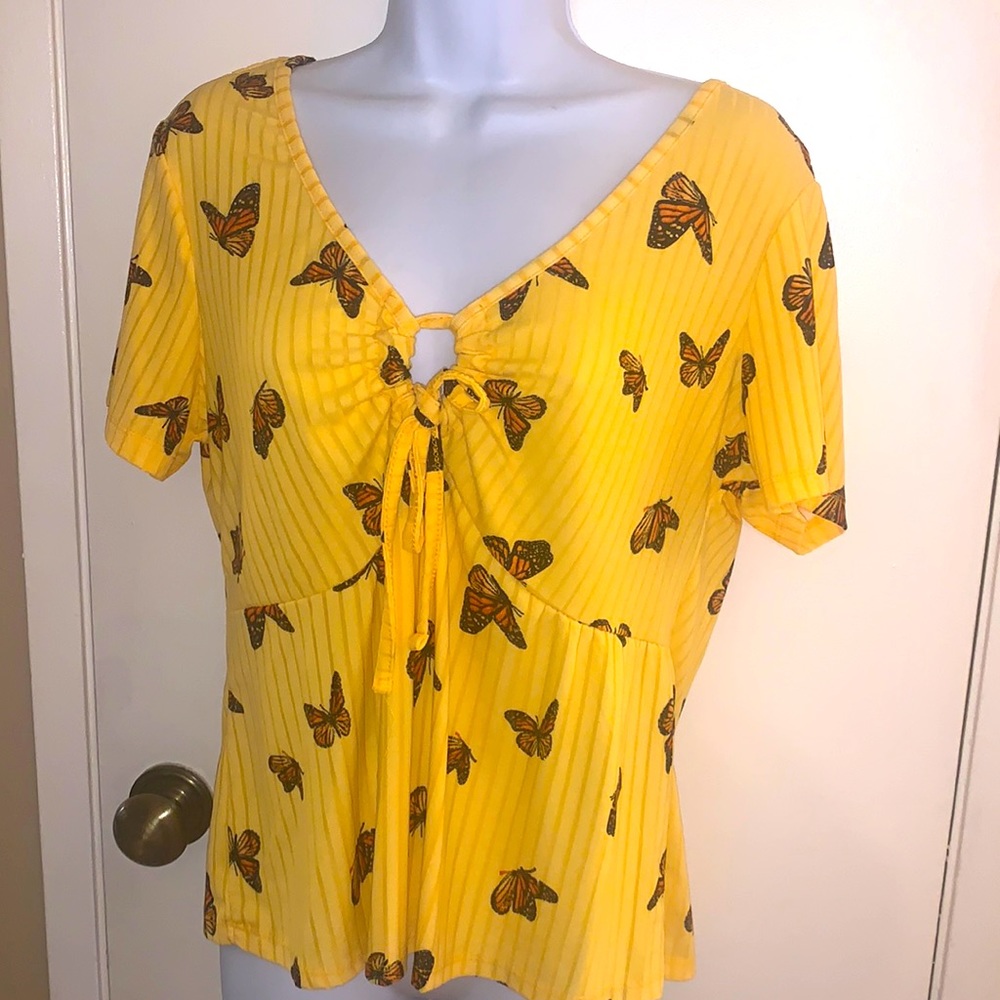 Major sale $15 was $19 New- Rue 21 ribbed butterfly top 1x yellow
